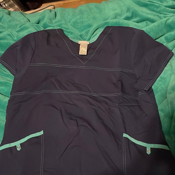 Scrub Star Top - Picture 1 of 1